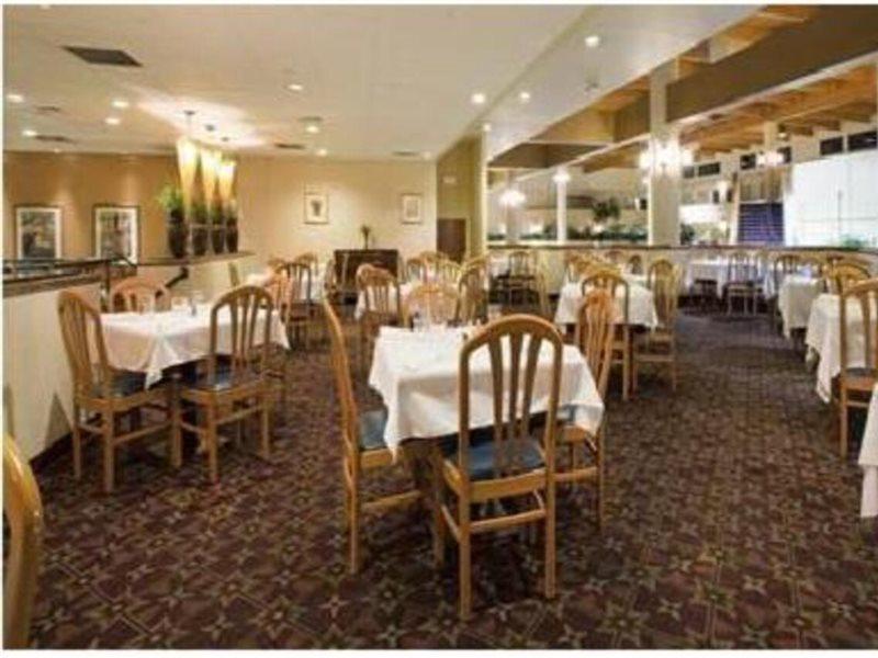 Ramada Inn Lafayette Conference Center Exterior photo