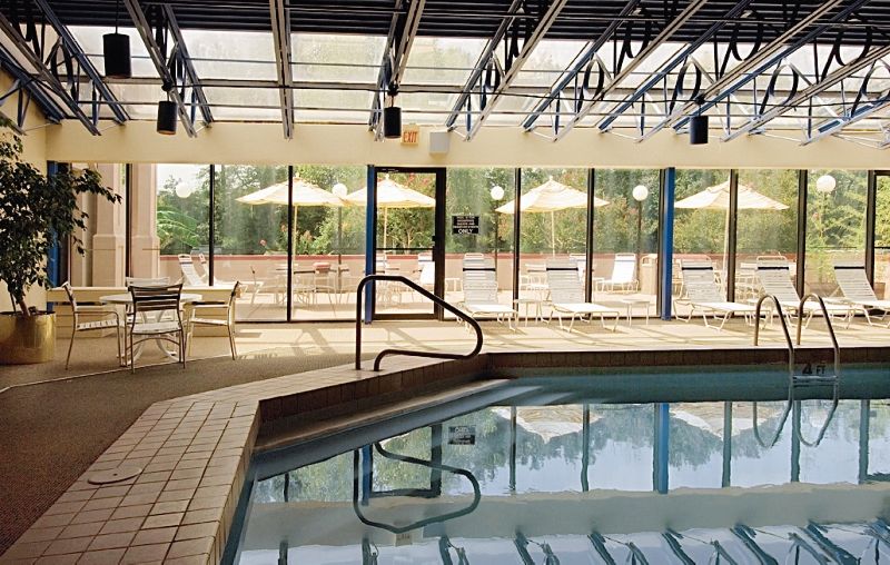 Ramada Inn Lafayette Conference Center Exterior photo